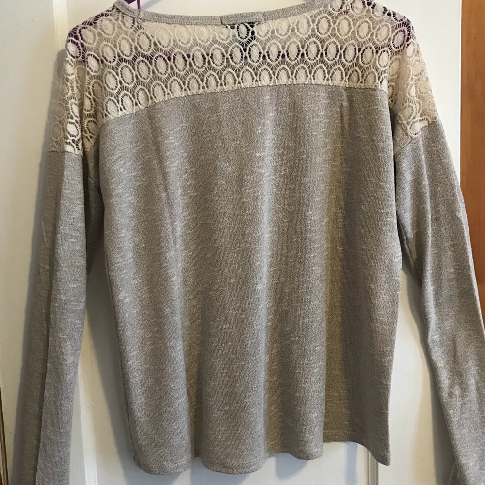 Long Sleeve Top - Picture 3 of 3